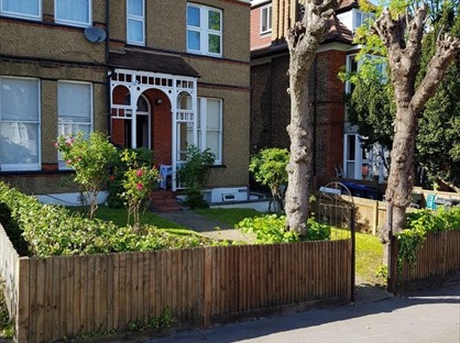 1 Bed Flat, Howden Rd, SE25