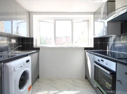 4 Bed Terraced House, Undine Street, SW17