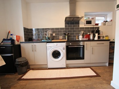 Studio Flat, Lewisham High Street, SE13