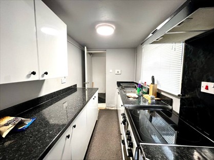 1 Bed Flat, Skinner Street, ME7