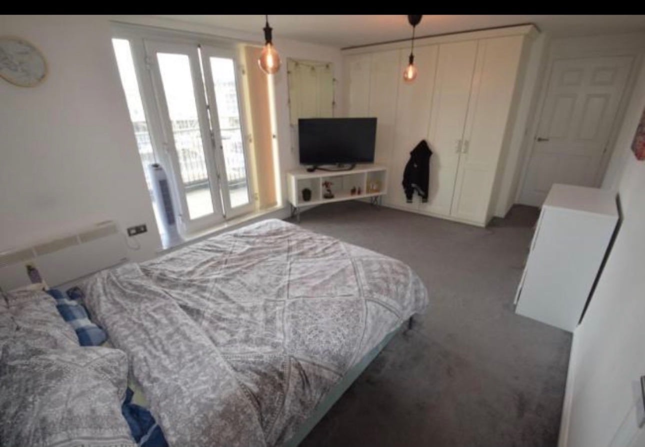 Additional image 10 of 2 Bed Penthouse, Middlewood Street, M5, N1 7GU