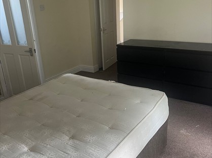 Room in a Shared House, Kingsway, GU11