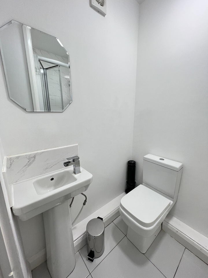 Additional image 10 of 5 Bed Detached House, Charter Avenue, CV4, N1 7GU