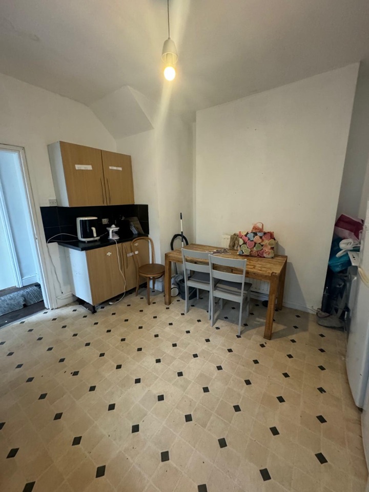 Additional image 13 of Room in a Shared House, Colville Villas, NG1, N1 7GU