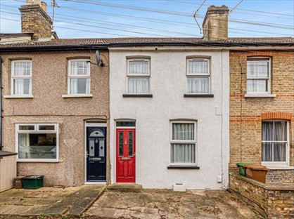2 Bed Terraced House, Clarence Road, SM1