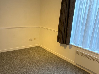 Studio Flat, Homefield Park, SM1