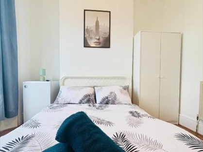 Room in a Shared House, London, E3