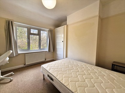 Room in a Shared House, Neville Road, CB1