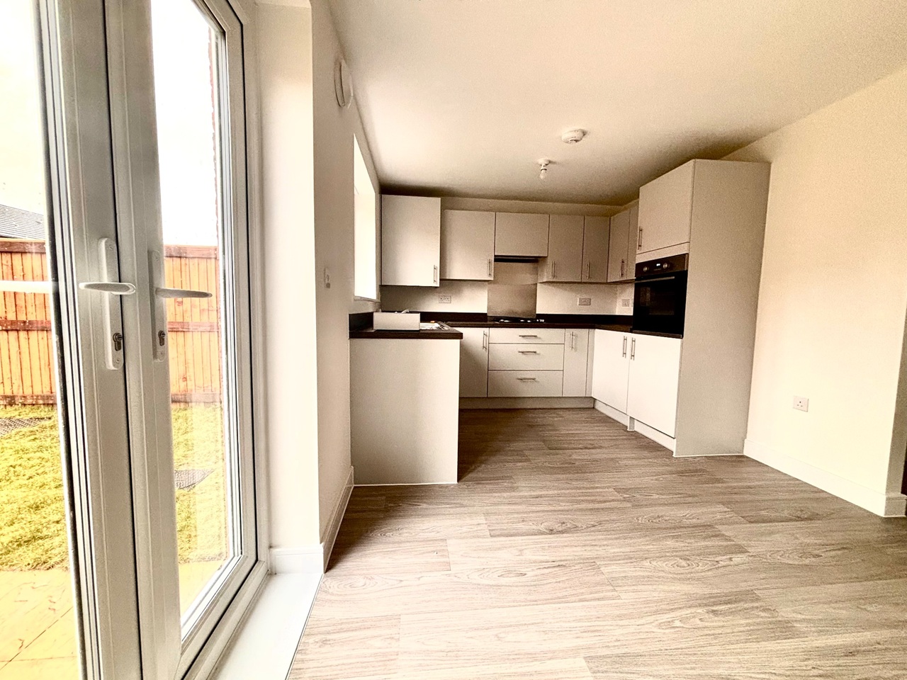 Crewe - 3 Bed Semi-Detached House, Starling Way, CW2 - To Rent Now for ...