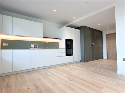 1 Bed Flat, Mabyn Lane, SE10