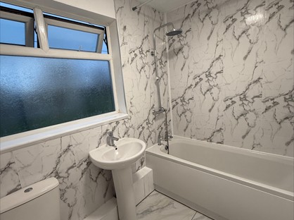 3 Bed Terraced House, Kempsell Walk, L26