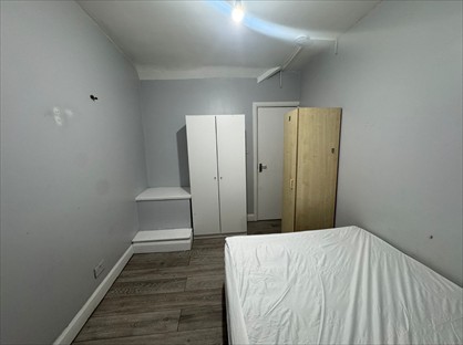 Room in a Shared House, Bruce Grove, N17