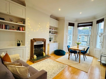 2 Bed Flat, St. Stephens Avenue, W12