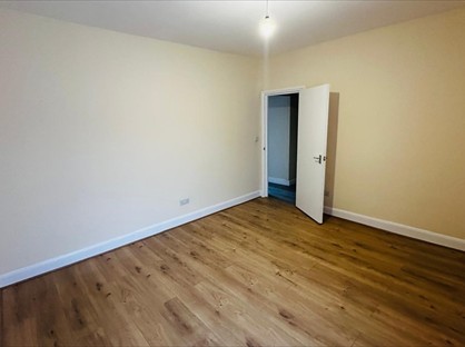 Room in a Shared Flat, Gladding Road, E12