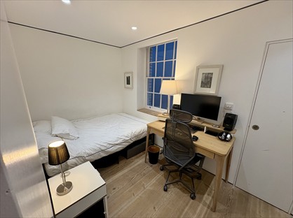 Room in a Shared Flat, Minehead House, W1W