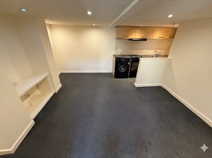 Studio Flat, Corby Street, HD2
