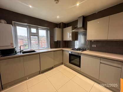 2 Bed Maisonette, Fullwell Avenue, IG5