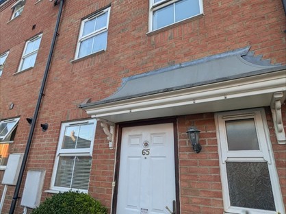 4 Bed Terraced House, Chatsworth Road, NN18