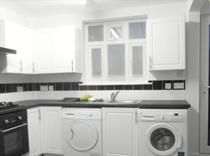 4 Bed Semi-Detached House, Bingley Road, UB6