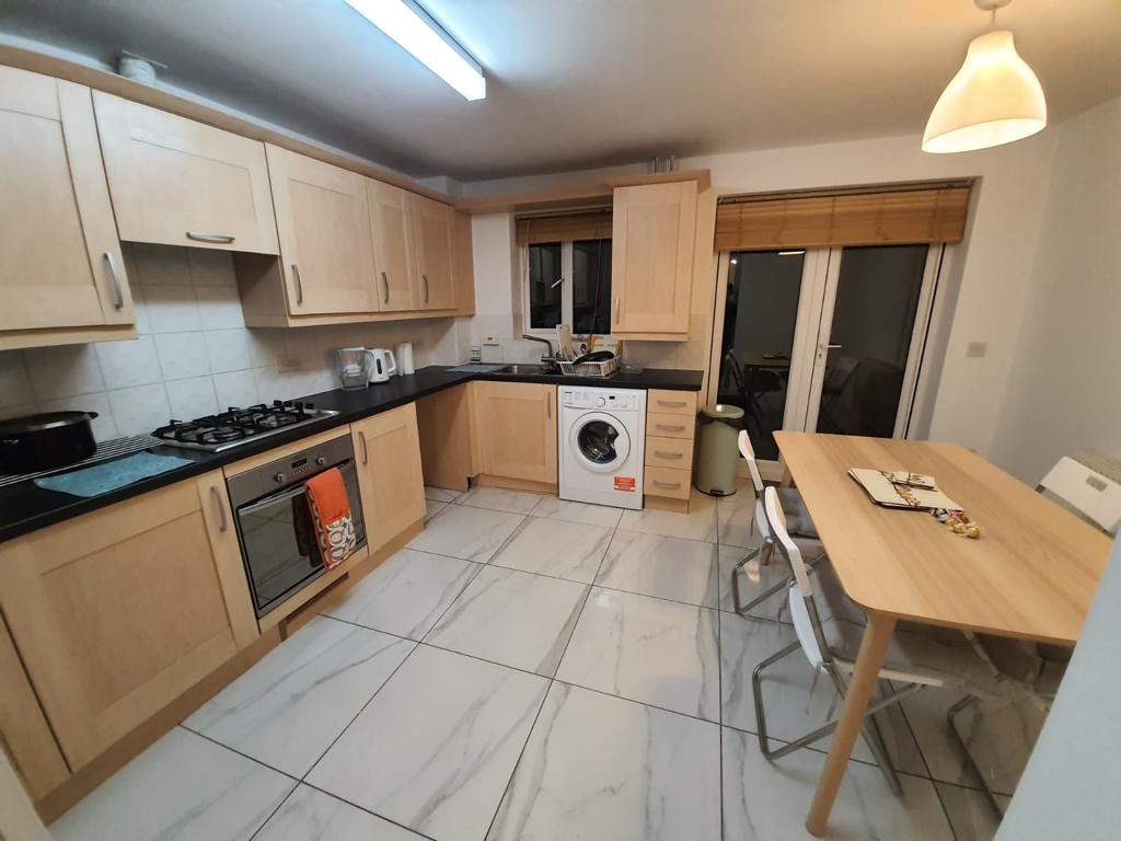 Additional image 8 of Room in a Shared House, Blackburn Way, NG5, N1 7GU