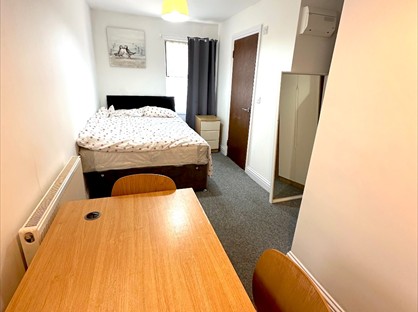 Room in a Shared House, Elm Road, E7