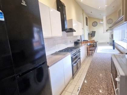 Room in a Shared House, Seaford St, ST4
