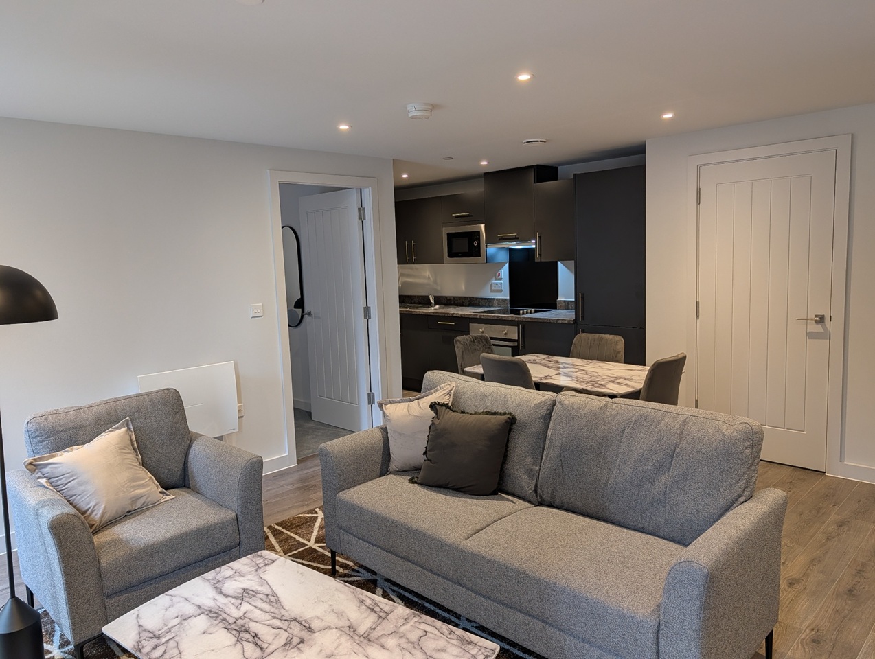 Luton - 2 Bed Flat, The Hive, LU1 - To Rent Now for £1,500.00 p/m