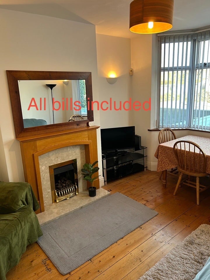 4 Bed Terraced House, Southmead Road, BS10