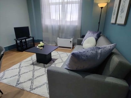 1 Bed Flat, High Street, LS27