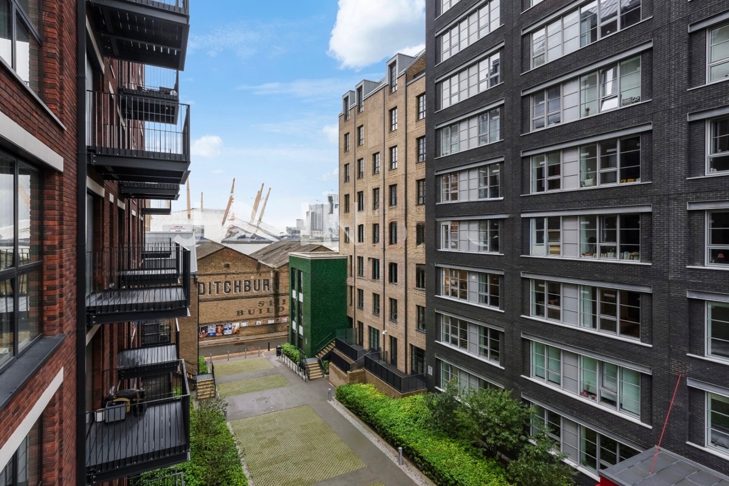 London - Room in a Shared Flat, Goodluck Hope Walk, E14 - To Rent Now ...