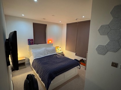 Room in a Shared Flat, Railway Terrace, SL2