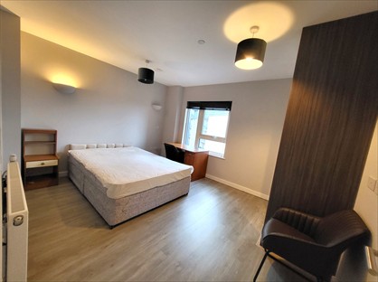 Room in a Shared Flat, Wandle Road, CR0