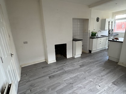 2 Bed Flat, Wellesley Road, CO15