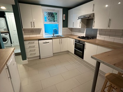 5 Bed Terraced House, Park Crescent Road, BN2