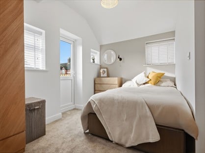 Room in a Shared House, Garland Road, BH15