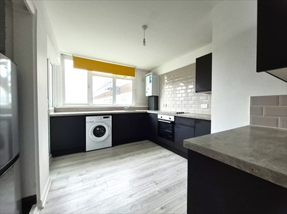 3 Bed Flat, Copeland House, SW17