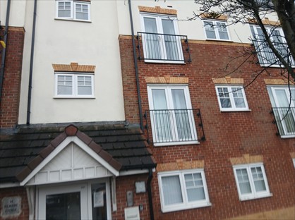 2 Bed Flat, Moston, M9