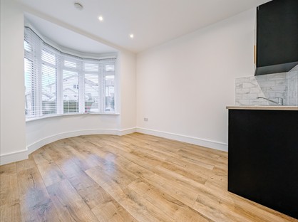 Studio Flat, St. Marks Road, SS7