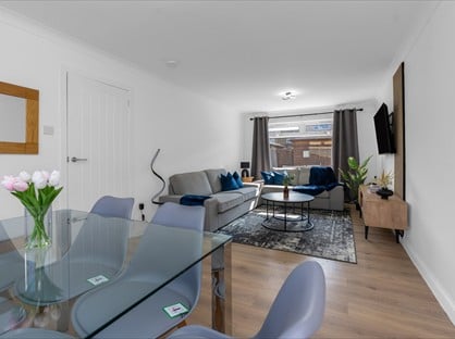 3 Bed Bungalow, Sedgebank, EH54