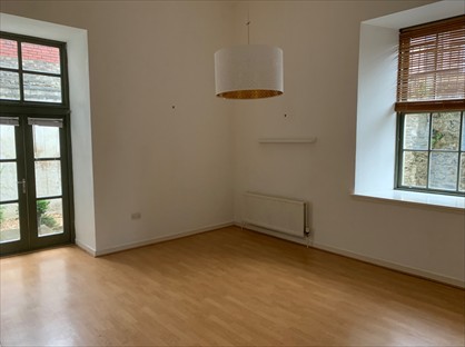 2 Bed Flat, Church Hill, PA1