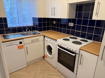 2 Bed Flat, Aldershot, GU11