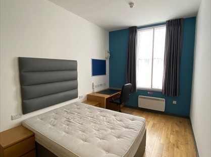 Room in a Shared Flat, Slater Street, L1