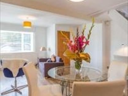 2 Bed Terraced House, Salisbury Road, SN8