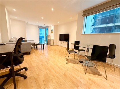 2 Bed Flat, Albert Embankment, SE1