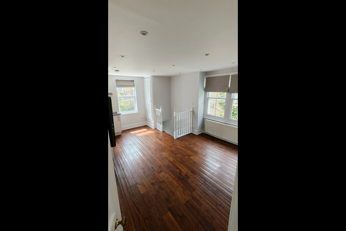 2 Bed Flat, Brading Road, SW2 photo 2
