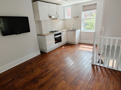 3 Bed Flat, Brading Road, SW2
