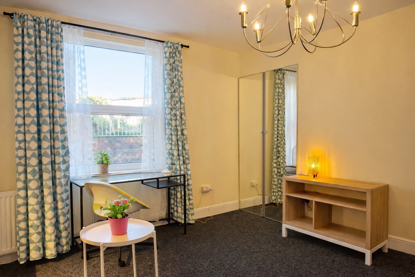 1 Bed Flat, Stafford Road, S2 photo 3
