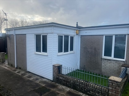 4 Bed Bungalow, Dambers, WN8