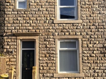 4 Bed Terraced House, Schofield Road, BB4