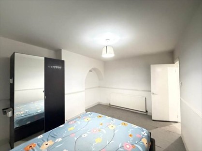 Room in a Shared House, Reede Road, RM10